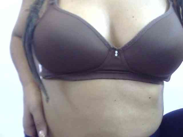 Anjali_dogra webcam