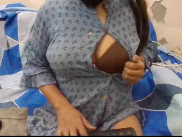 Anjali_dogra webcam