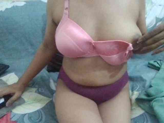 Anjali_dogra webcam