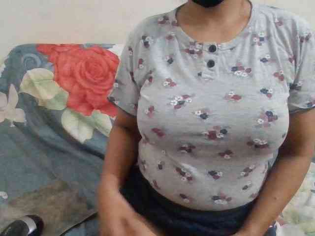 Anjali_dogra webcam