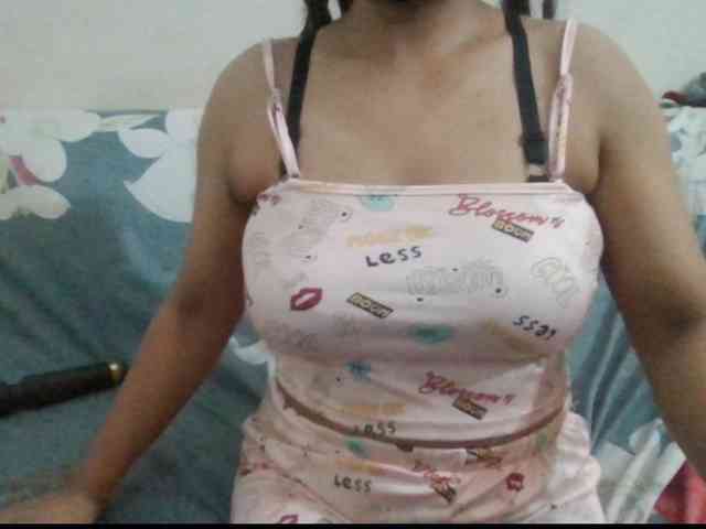 Anjali_dogra webcam