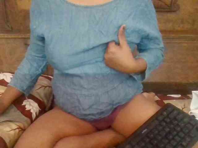 Anjali_dogra webcam