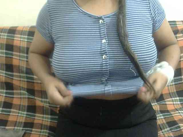 Anjali_dogra webcam