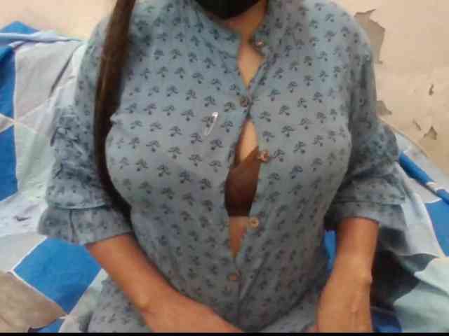 Anjali_dogra webcam