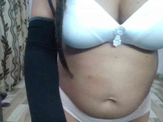 Anjali_dogra webcam