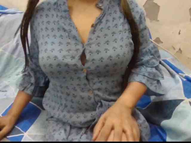 Anjali_dogra webcam