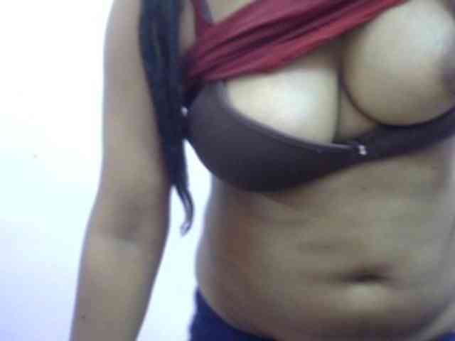 Anjali_dogra webcam