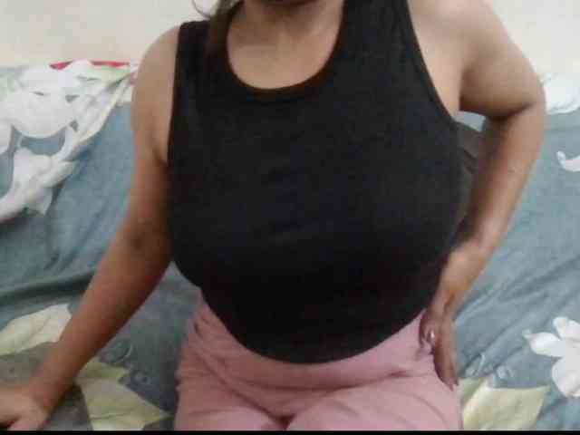 Anjali_dogra webcam