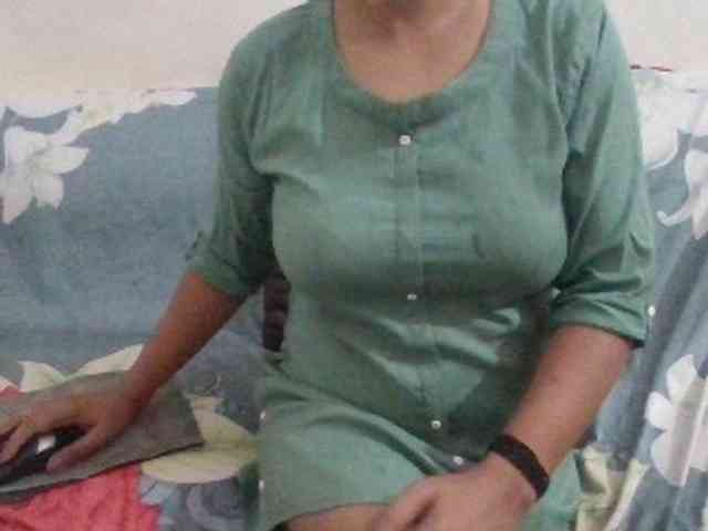 Anjali_dogra webcam