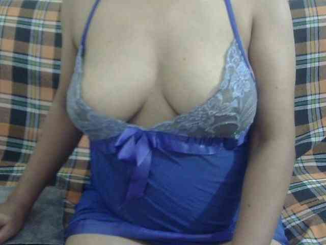 Anjali_dogra webcam
