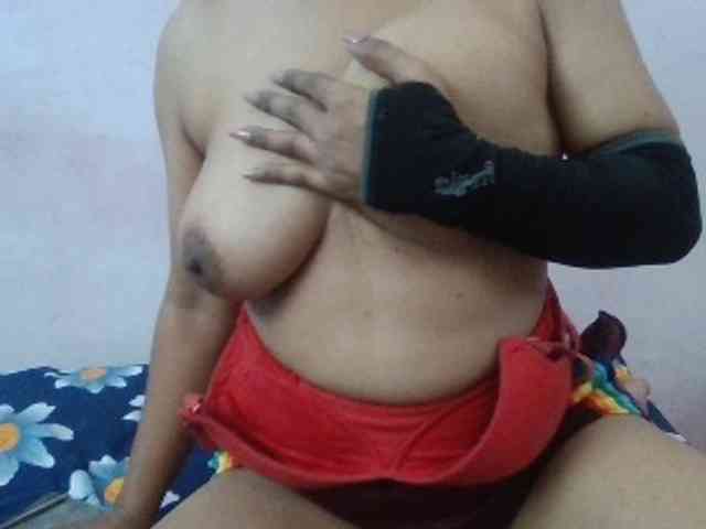 Anjali_dogra webcam