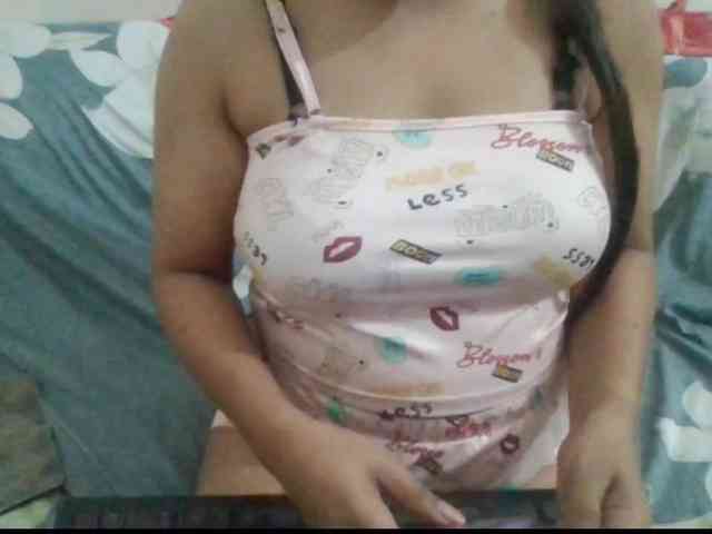 Anjali_dogra webcam