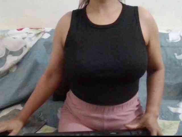 Anjali_dogra webcam