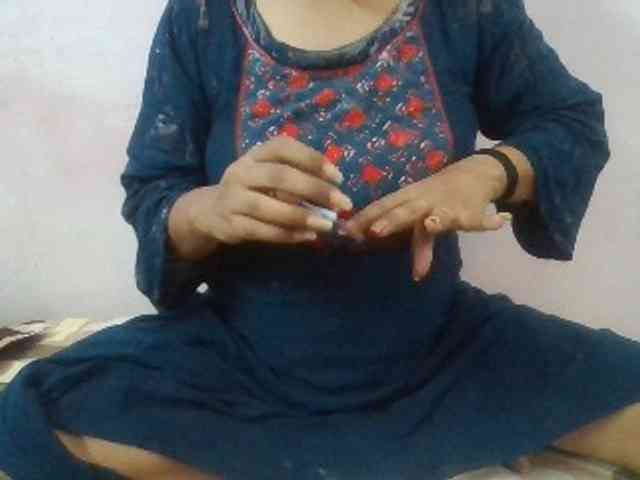 Anjali_dogra webcam