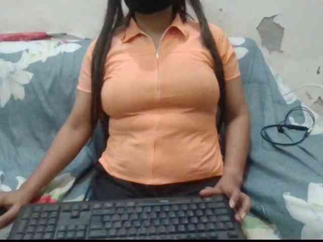 Anjali_dogra webcam