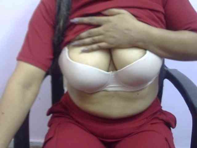 Anjali_dogra webcam