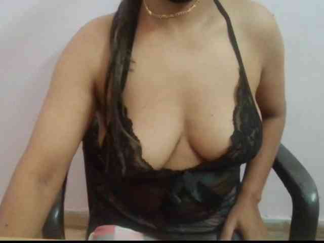 Anjali_dogra webcam
