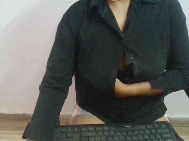 Anjali_dogra webcam