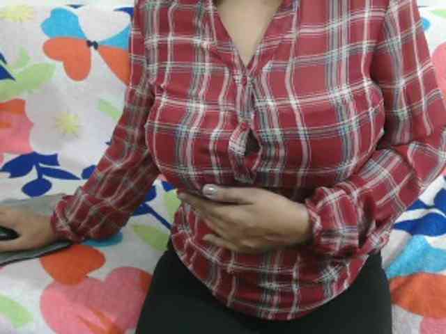 Anjali_dogra webcam