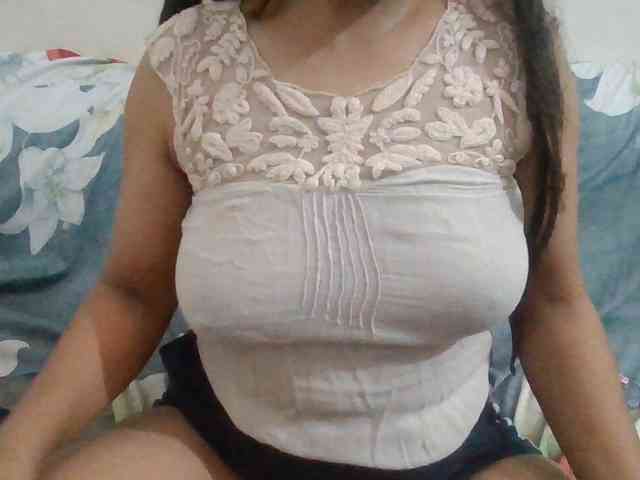 Anjali_dogra webcam