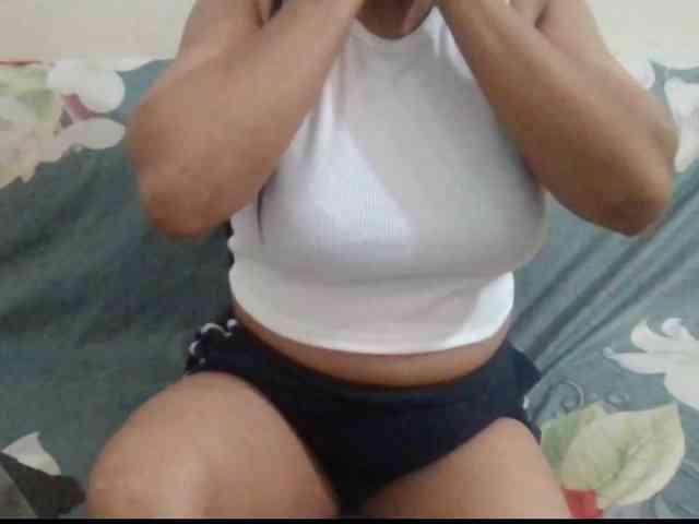 Anjali_dogra webcam