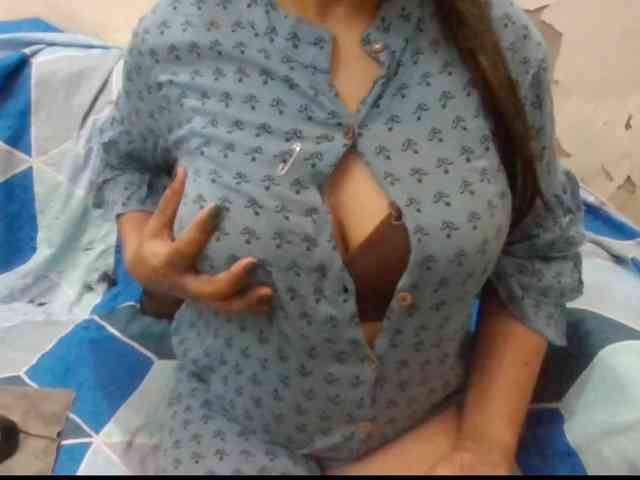 Anjali_dogra webcam