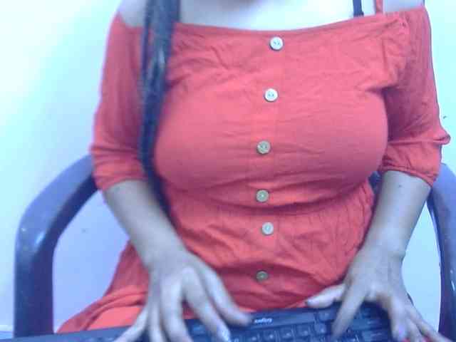 Anjali_dogra webcam