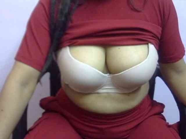Anjali_dogra webcam