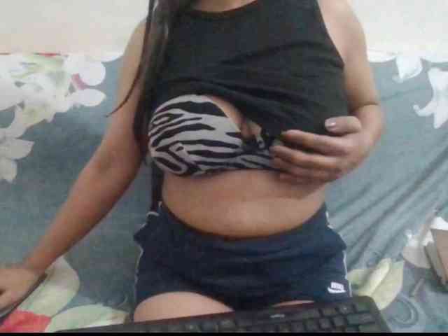 Anjali_dogra webcam