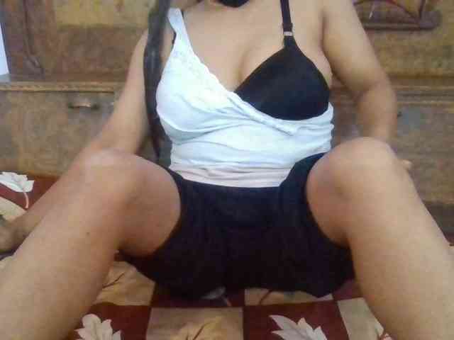 Anjali_dogra webcam