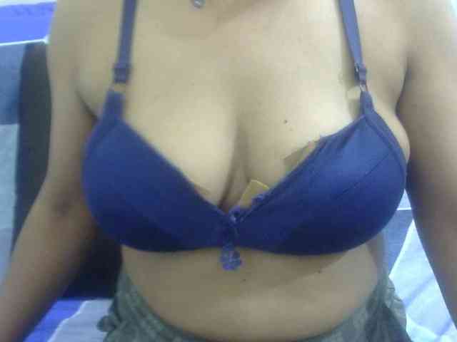 Anjali_dogra webcam