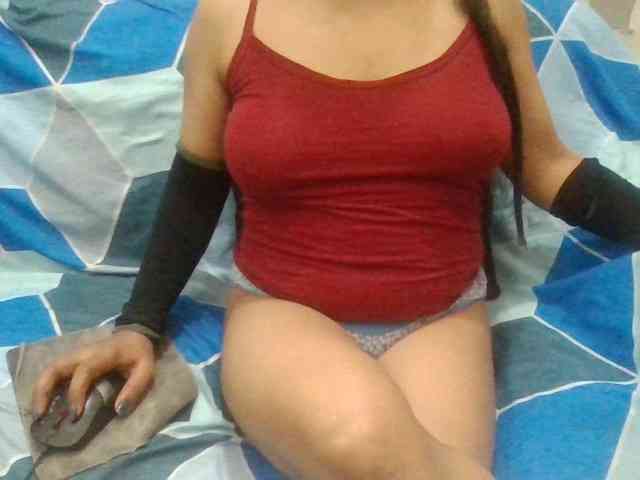 Anjali_dogra webcam