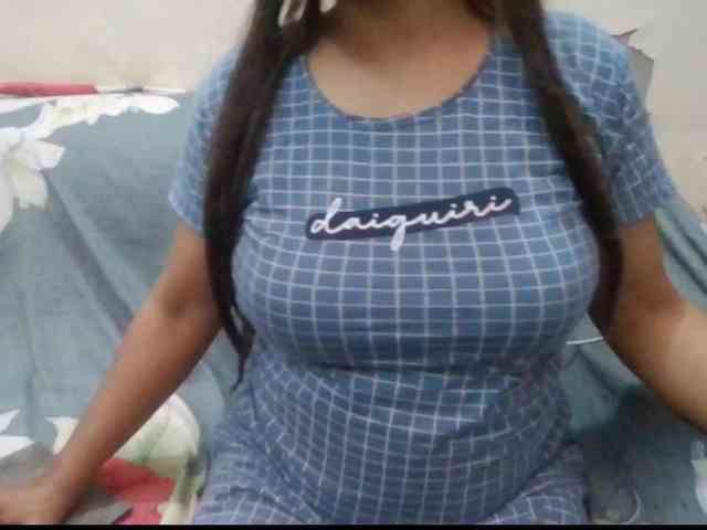 Anjali_dogra webcam