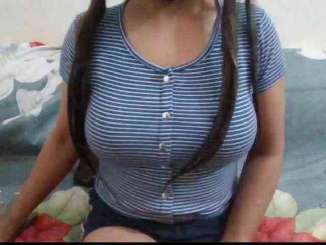 Anjali_dogra webcam