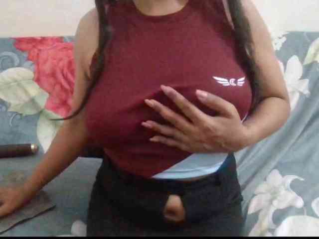 Anjali_dogra webcam