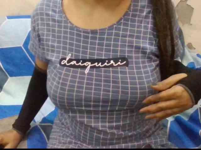 Anjali_dogra webcam