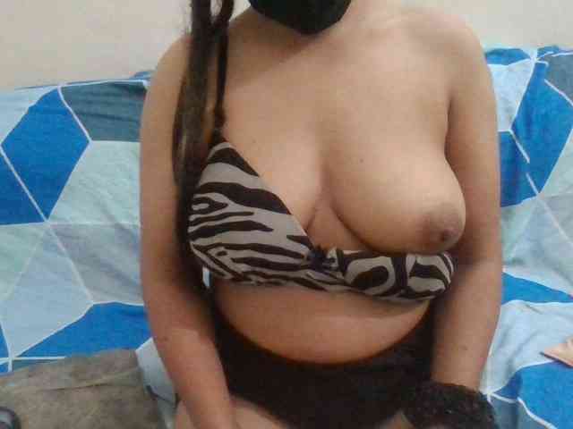 Anjali_dogra webcam