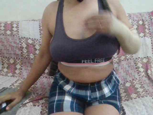 Anjali_dogra webcam