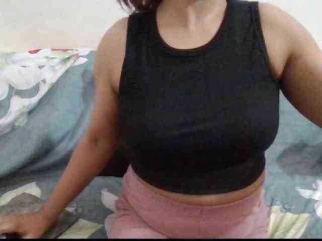 Anjali_dogra webcam