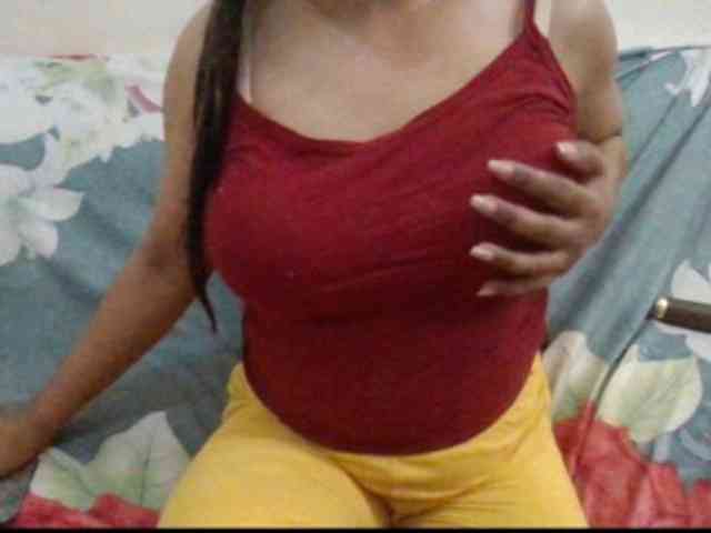 Anjali_dogra webcam