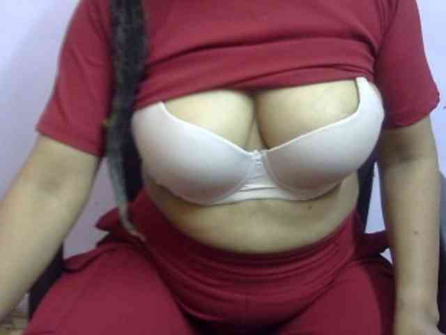 Anjali_dogra webcam