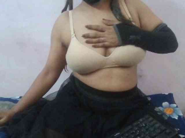 Anjali_dogra webcam