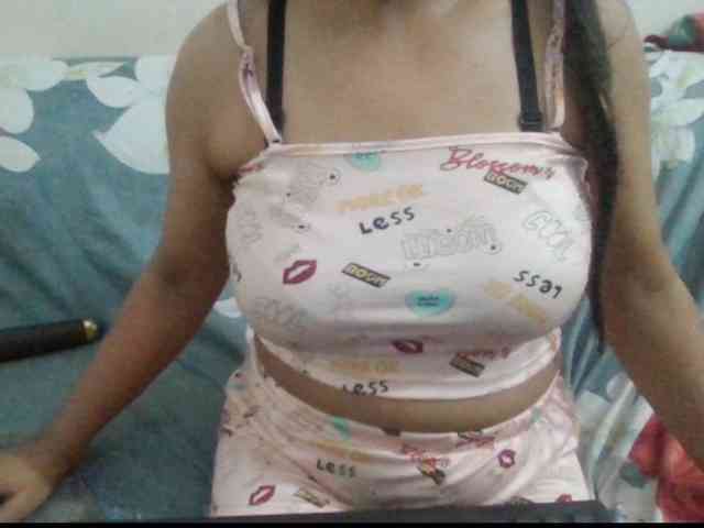 Anjali_dogra webcam