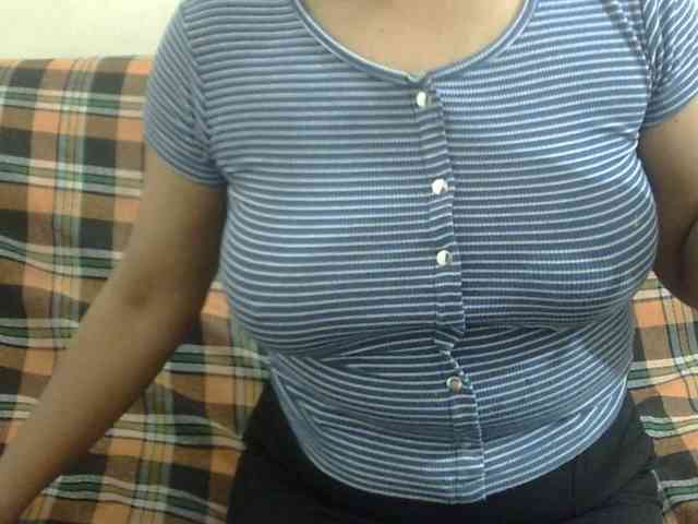 Anjali_dogra webcam