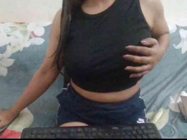 Anjali_dogra webcam