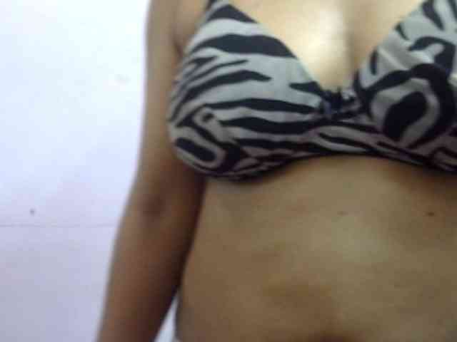 Anjali_dogra webcam