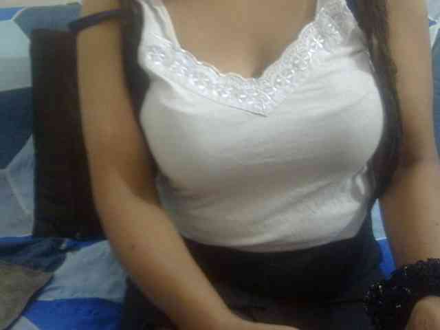 Anjali_dogra webcam