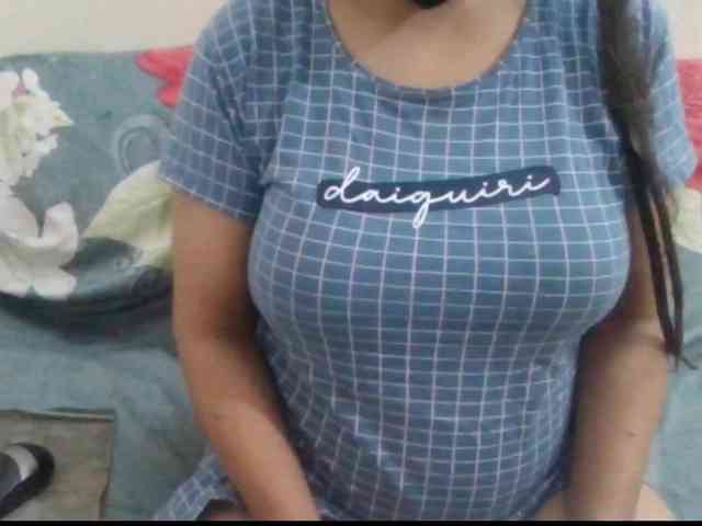 Anjali_dogra webcam