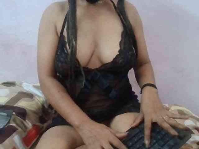 Anjali_dogra webcam