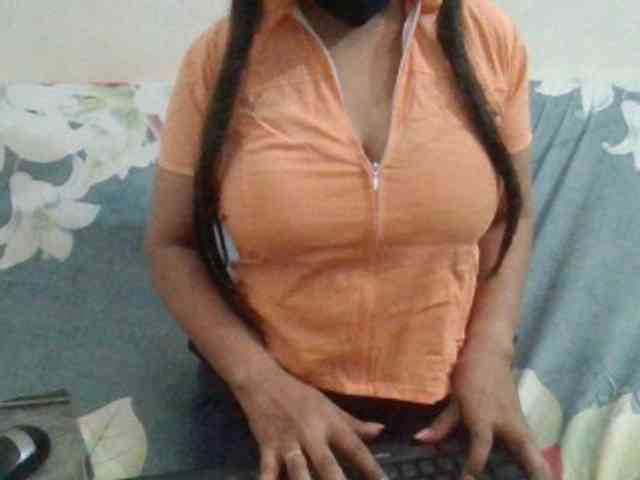 Anjali_dogra webcam